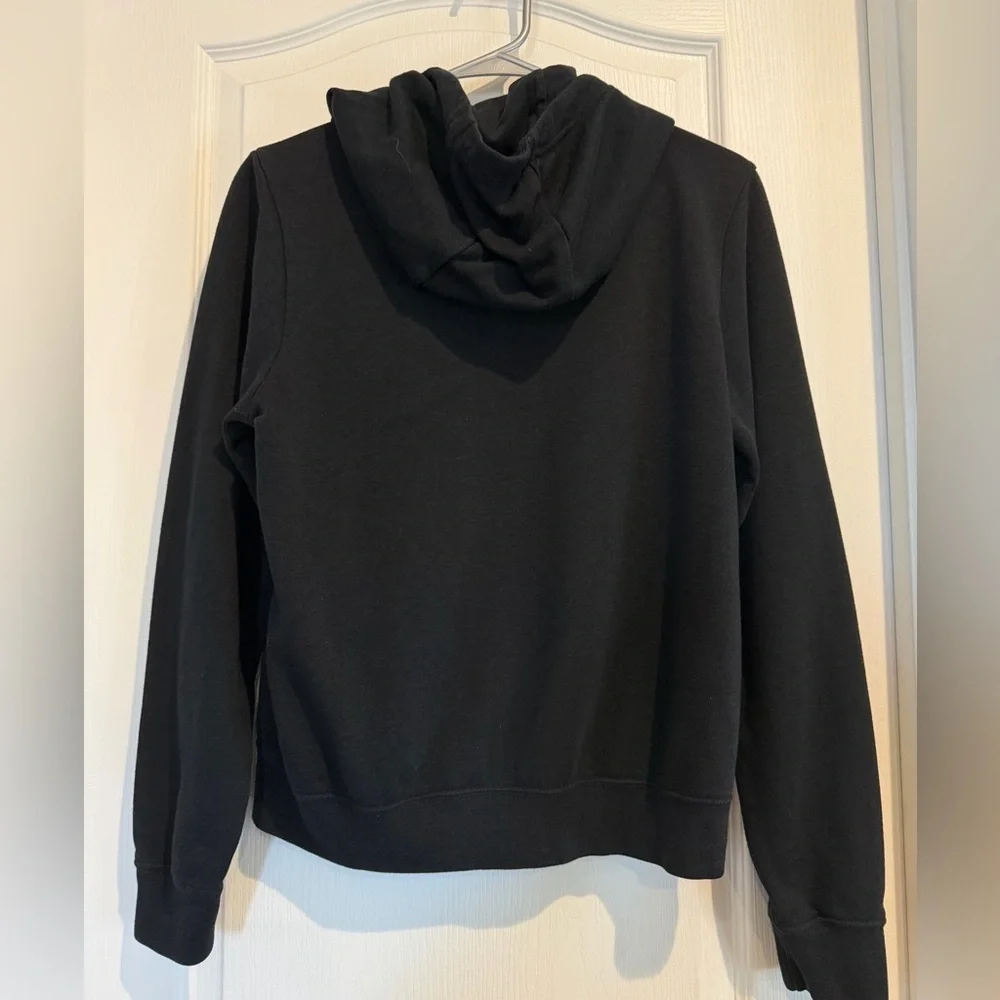 Nike Women's Classic Black Sweatshirt
